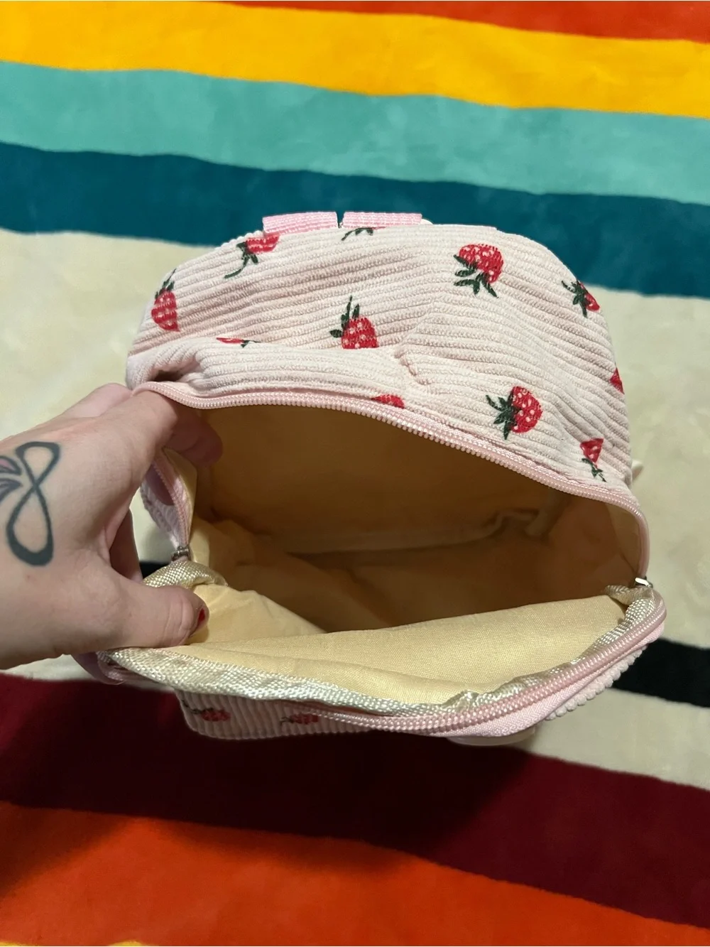 Strawberry Mini Backpack 🍓NWOT 🍓